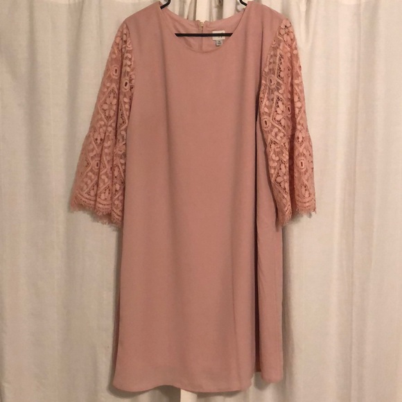 a new day Dresses & Skirts - [SOLD] Lace Bell Sleeve Dress